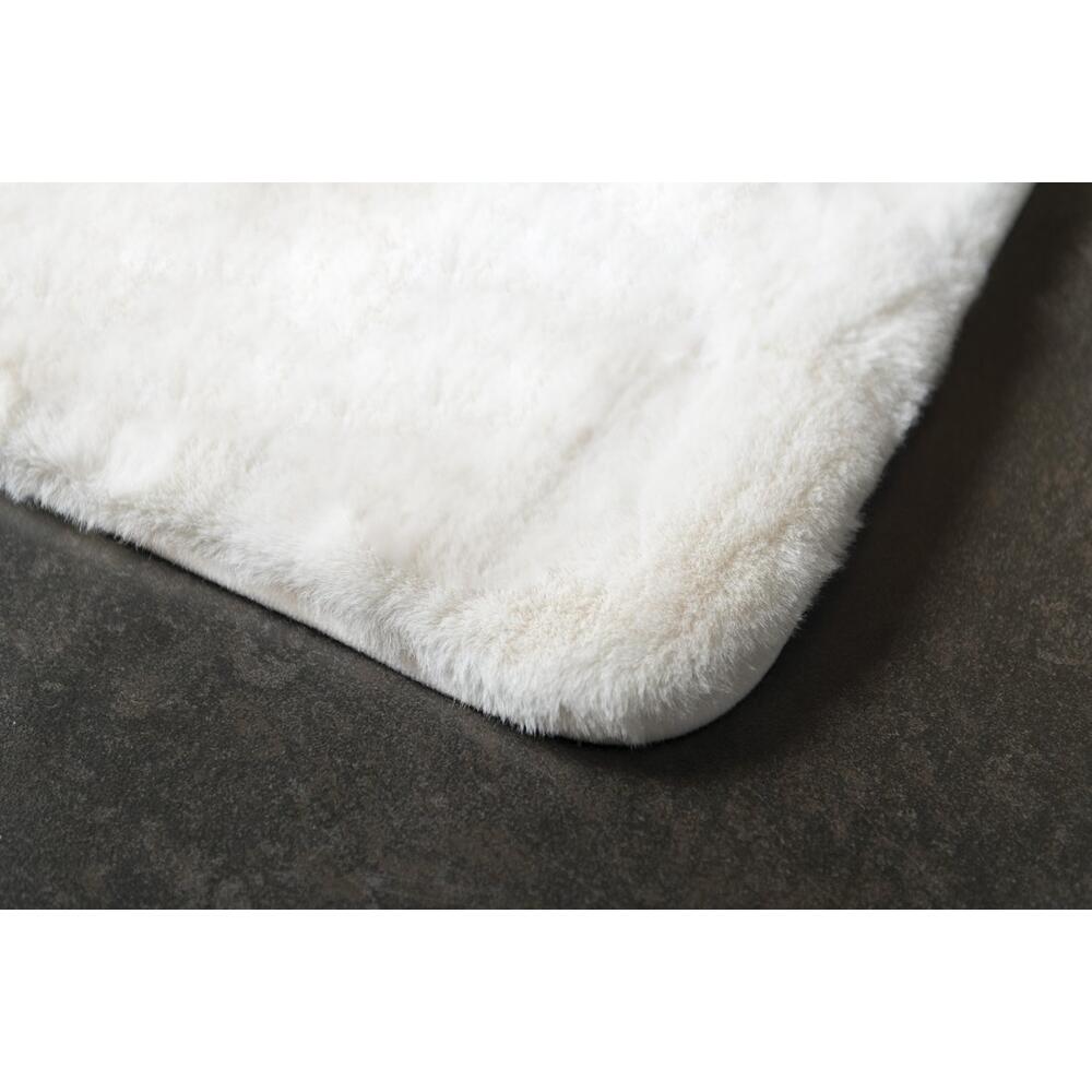 FUZZY Badematte, 50x80cm, 100% Polyester, Anti-Rutsch, Weiß