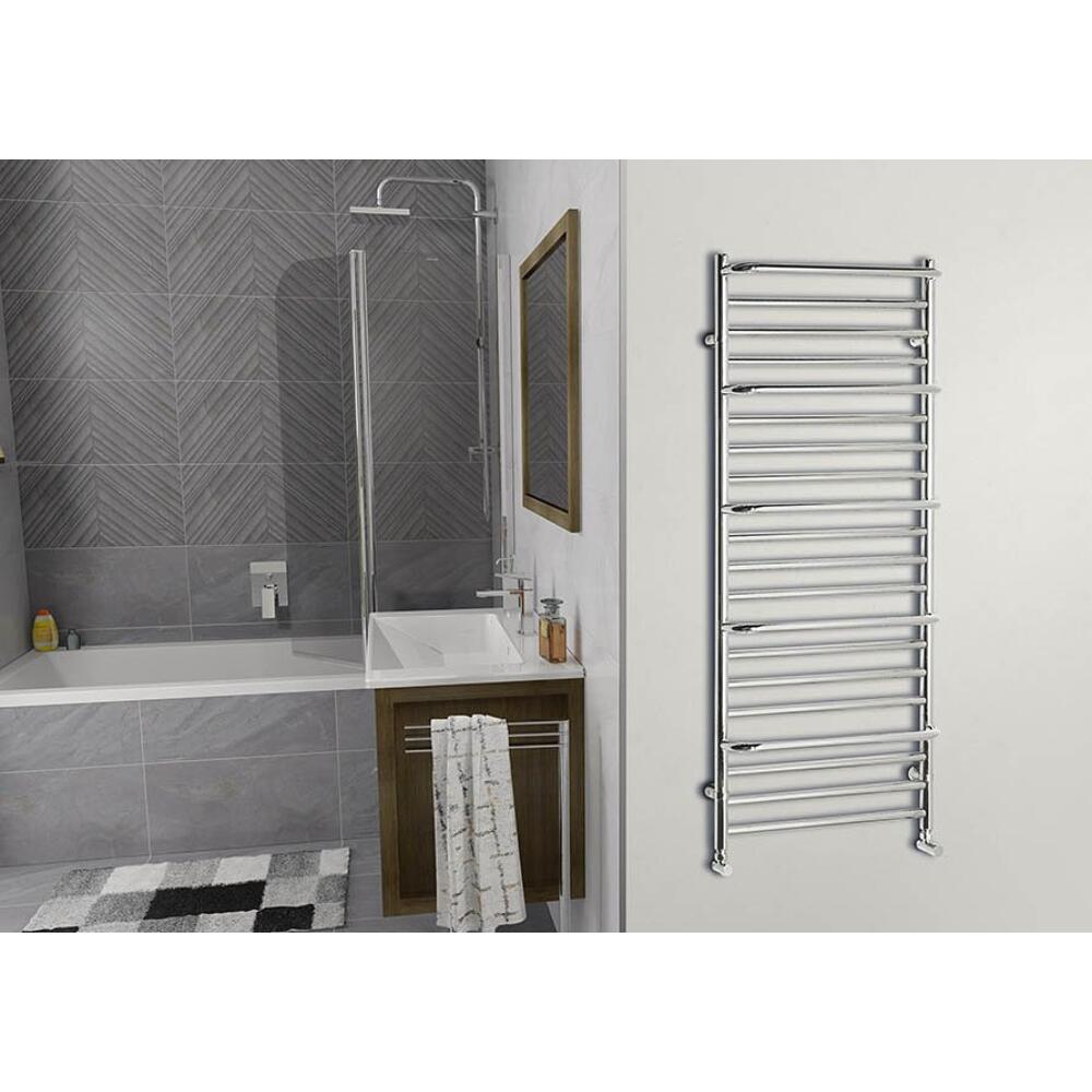 MANISA Badheizkörper mit fünf Handtuchhalter 600x1328mm, Chrom